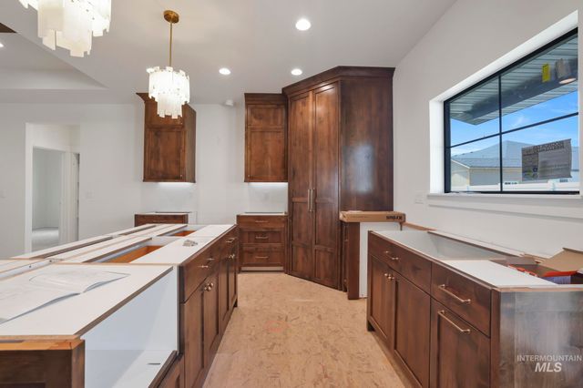 979 Siphon St, Twin Falls, ID 83301