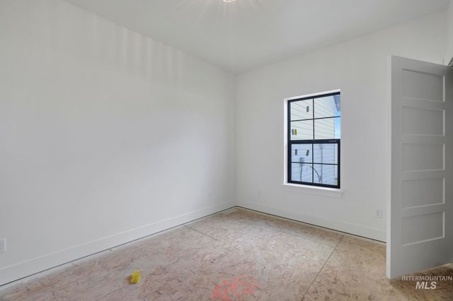 979 Siphon St, Twin Falls, ID 83301