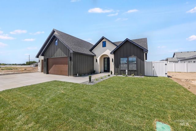 979 Siphon St, Twin Falls, ID 83301