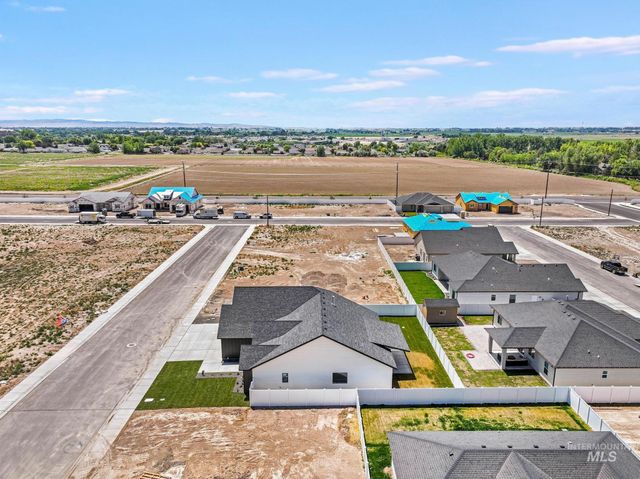 979 Siphon St, Twin Falls, ID 83301