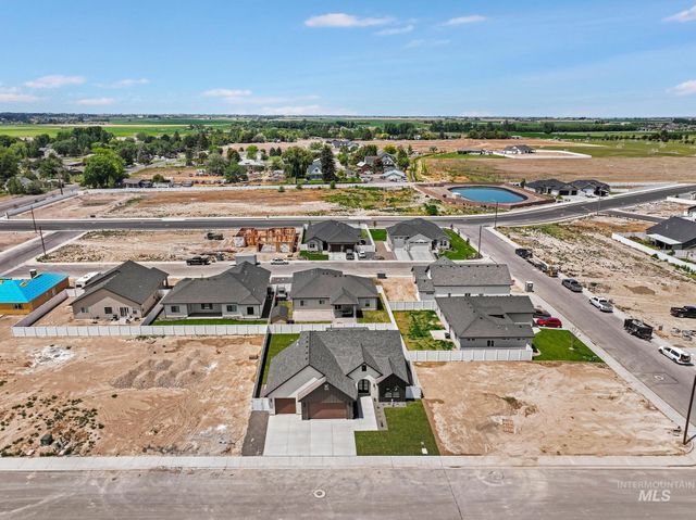 979 Siphon St, Twin Falls, ID 83301