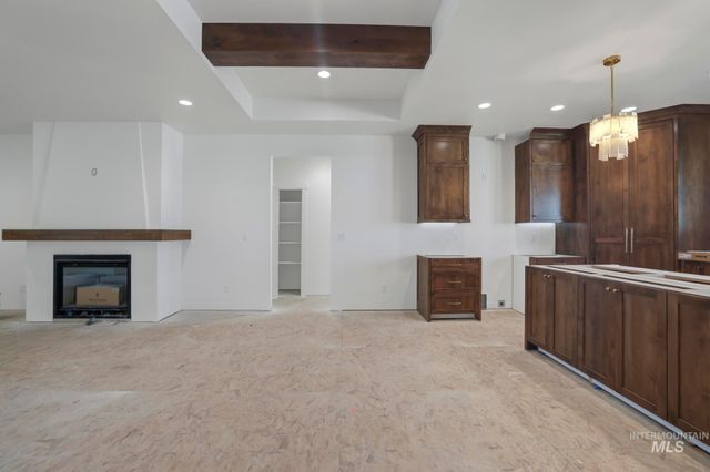 979 Siphon St, Twin Falls, ID 83301