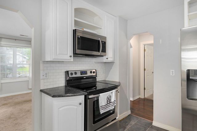 1210 S Pennsylvania Avenue, Springfield, MO 65807