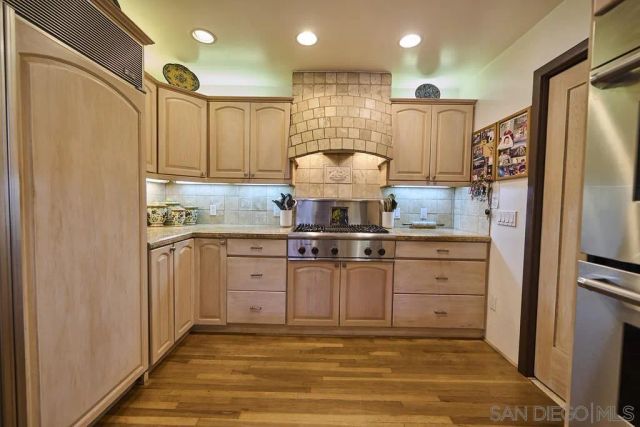 2454 presidio dr, San Diego, CA 92103