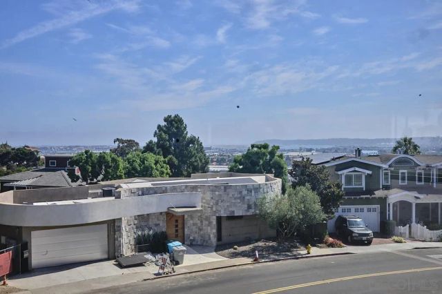 2454 presidio dr, San Diego, CA 92103