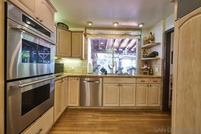 2454 presidio dr, San Diego, CA 92103