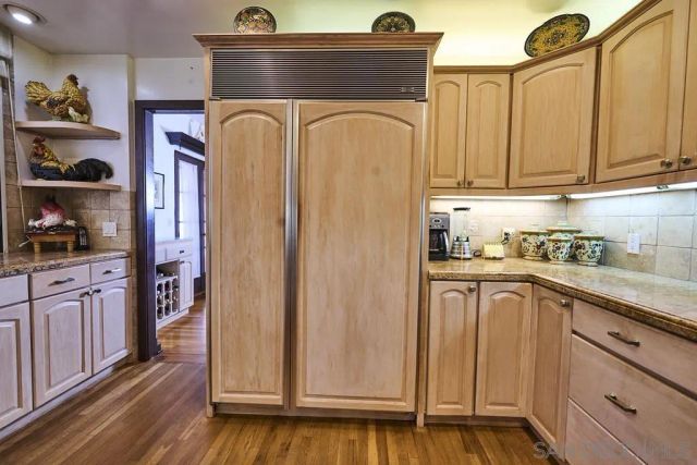 2454 presidio dr, San Diego, CA 92103