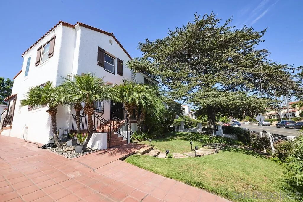 2454 presidio dr, San Diego, CA 92103