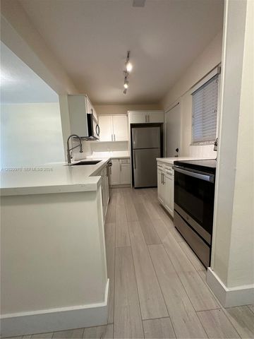 9175 SW 77th Ave 108, Miami, FL 33156