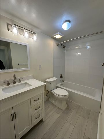 9175 SW 77th Ave 108, Miami, FL 33156