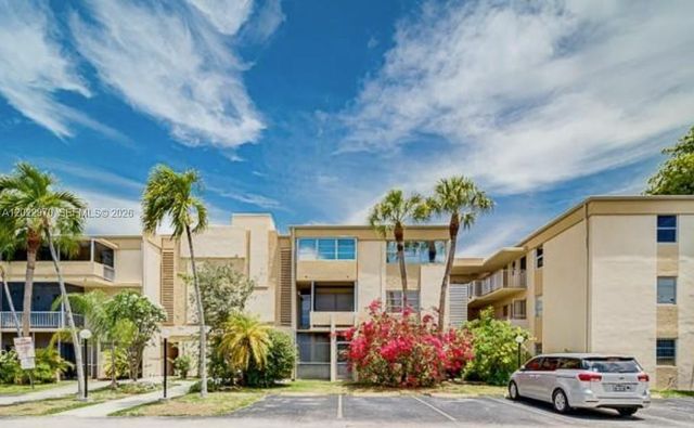 9175 SW 77th Ave 108, Miami, FL 33156