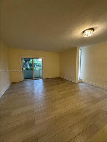 9175 SW 77th Ave 108, Miami, FL 33156