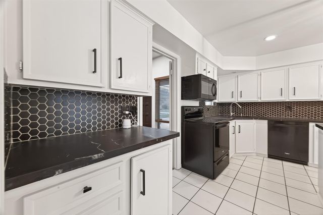 12131 Ella Lee Lane, Houston, TX 77077