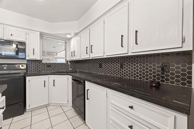 12131 Ella Lee Lane, Houston, TX 77077