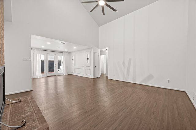 12131 Ella Lee Lane, Houston, TX 77077