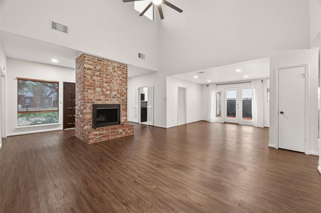 12131 Ella Lee Lane, Houston, TX 77077