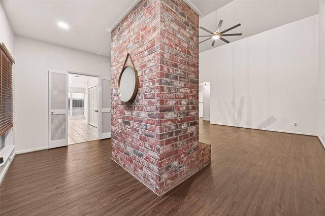 12131 Ella Lee Lane, Houston, TX 77077