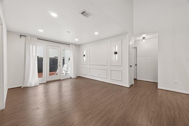 12131 Ella Lee Lane, Houston, TX 77077