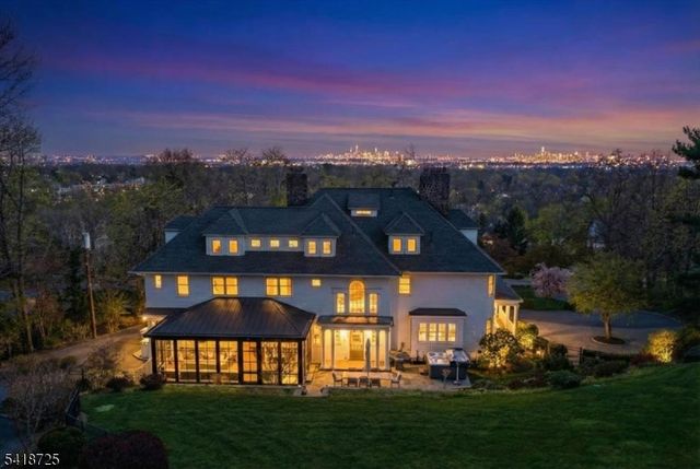 270 Up Mountain Avenue, Montclair Twp., NJ 07043