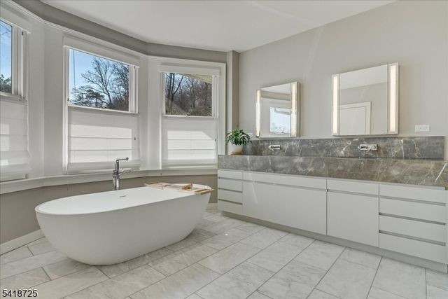270 Up Mountain Avenue, Montclair Twp., NJ 07043