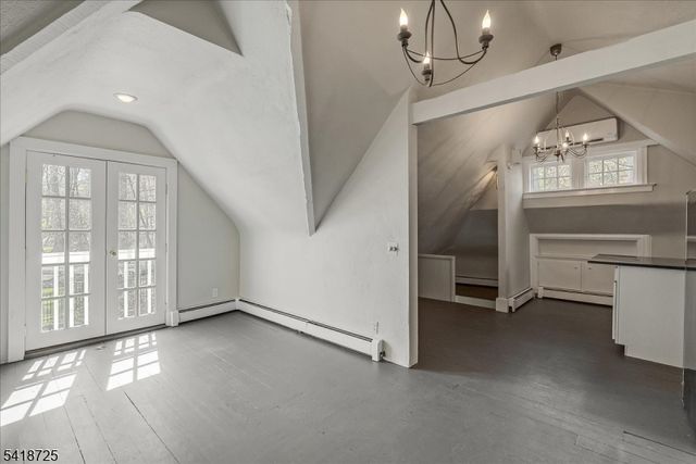 270 Up Mountain Avenue, Montclair Twp., NJ 07043