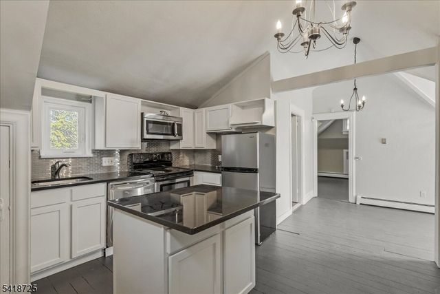 270 Up Mountain Avenue, Montclair Twp., NJ 07043