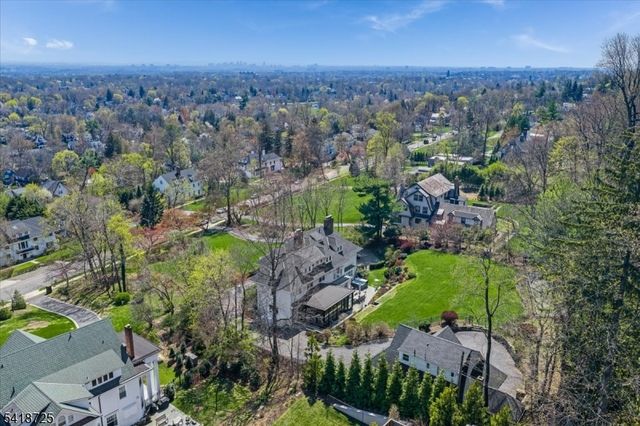 270 Up Mountain Avenue, Montclair Twp., NJ 07043