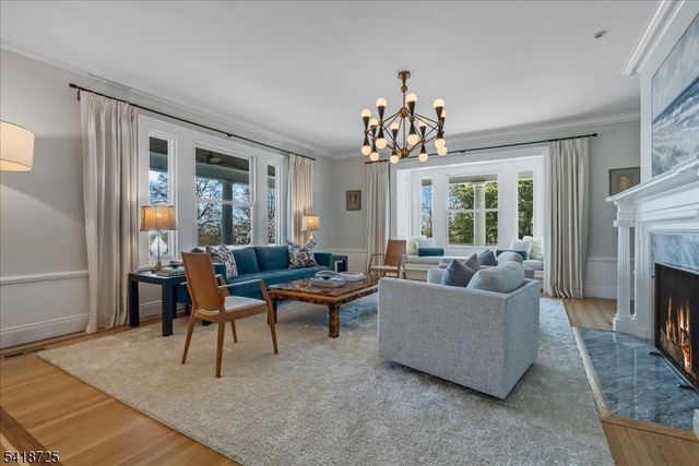 270 Up Mountain Avenue, Montclair Twp., NJ 07043