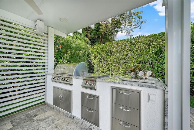 444 SW 64th Ave, Miami, FL 33144