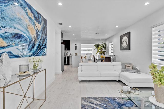 444 SW 64th Ave, Miami, FL 33144