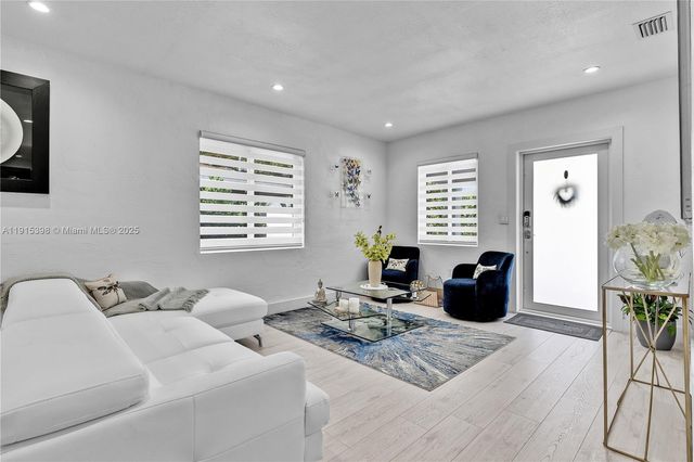 444 SW 64th Ave, Miami, FL 33144