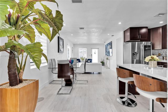 444 SW 64th Ave, Miami, FL 33144