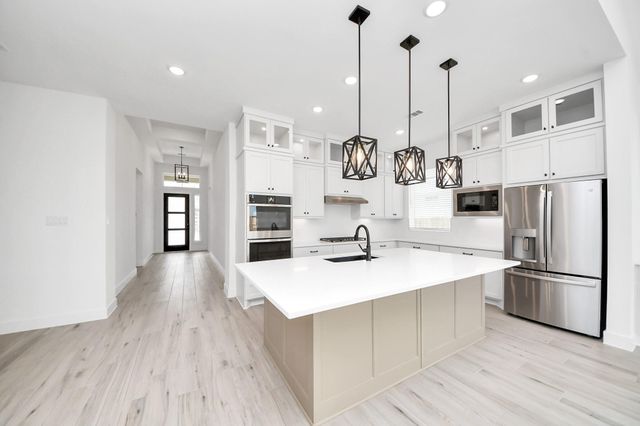 9507 Chateau Hill, Manvel, TX 77578
