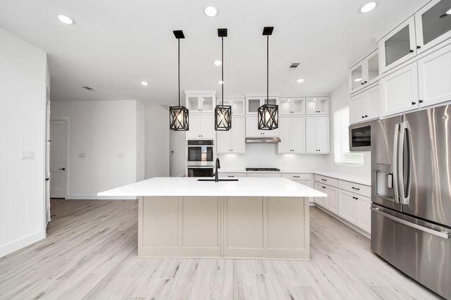 9507 Chateau Hill, Manvel, TX 77578
