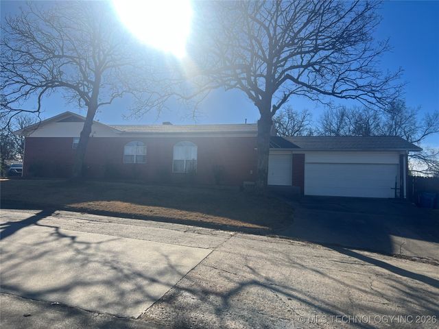 1901 Mockingbird, Mcalester, OK 74501