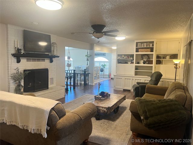 1901 Mockingbird, Mcalester, OK 74501