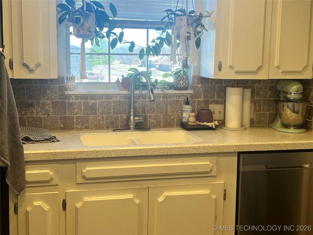 1901 Mockingbird, Mcalester, OK 74501