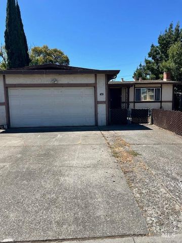 725 Meadowlark Dr, Fairfield, CA 94533