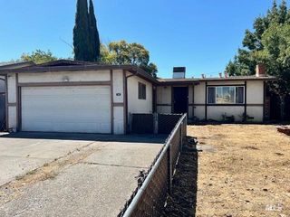 725 Meadowlark Dr, Fairfield, CA 94533