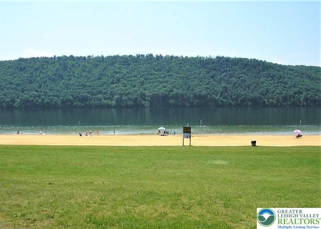 194 North 7th Street, Lehighton Boro, PA 18235