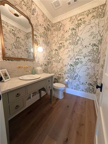 8401 W Kingbird Court, Bentonville, AR 72713