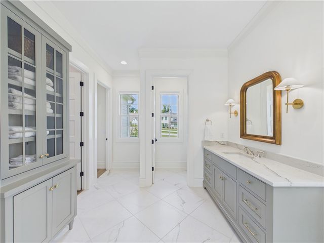 8401 W Kingbird Court, Bentonville, AR 72713