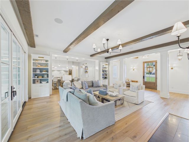 8401 W Kingbird Court, Bentonville, AR 72713