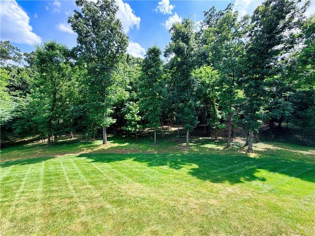 8401 W Kingbird Court, Bentonville, AR 72713