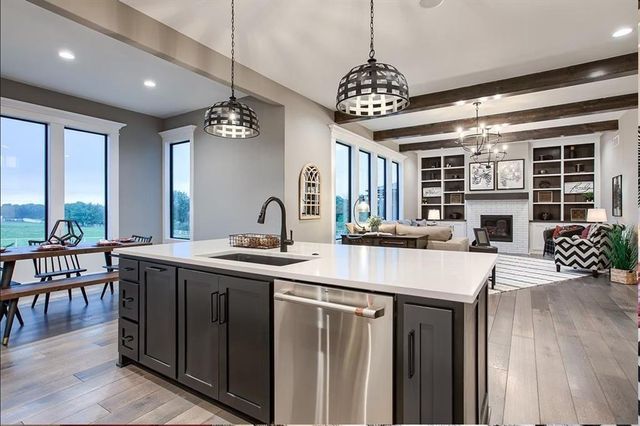 15315 W 161st Terrace, Olathe, KS 66062