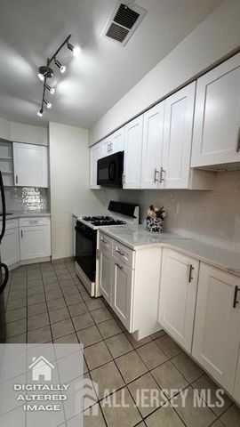 1097 Schmidt Lane, North Brunswick, NJ 08902