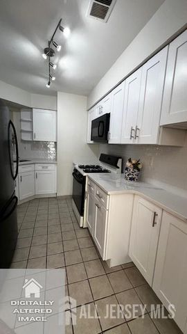 1097 Schmidt Lane, North Brunswick, NJ 08902