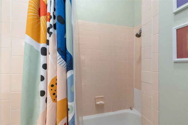 240 SW 3RD STREET, Gainesville, FL 32601