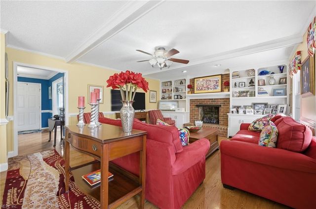 734 Yorkshire TRL, Chesapeake, VA 23322