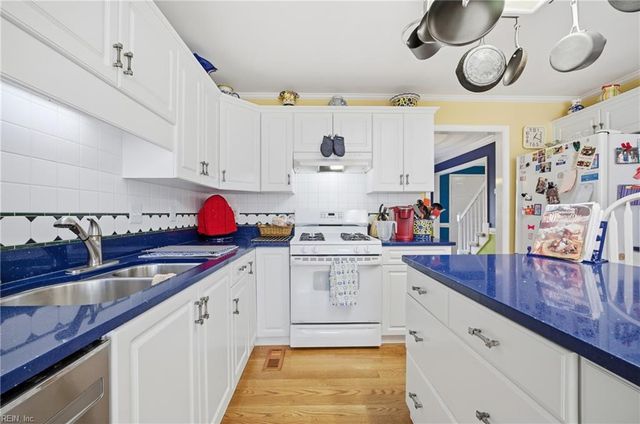 734 Yorkshire TRL, Chesapeake, VA 23322